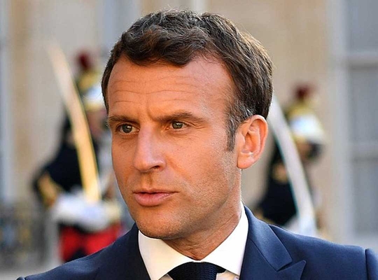 (c) Wikipedia President Macron