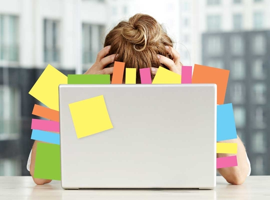 (C) iStock papier chaos