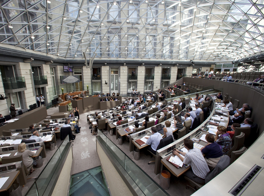 Flemish Parliament equalises pensions Flemish Parliament equalises pensions